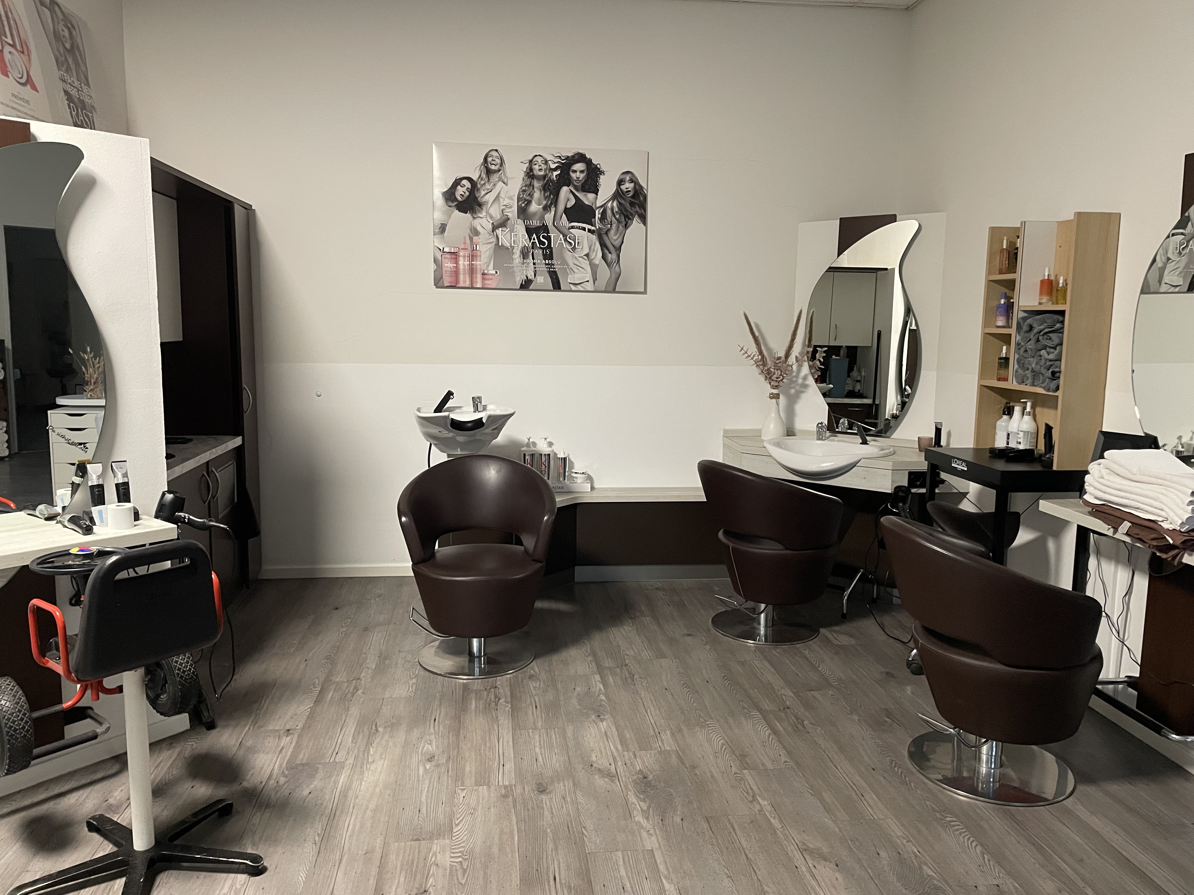Friseur und Kosmetik StylingZeit - Yvonne Hieke in Dresden - Logo