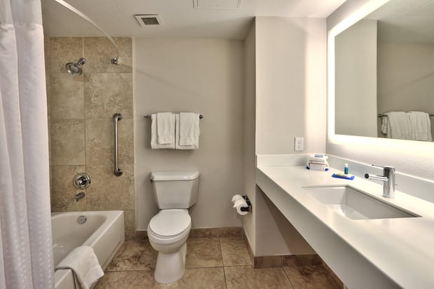 Images Holiday Inn Express & Suites Albuquerque Historic Old Town by IHG
