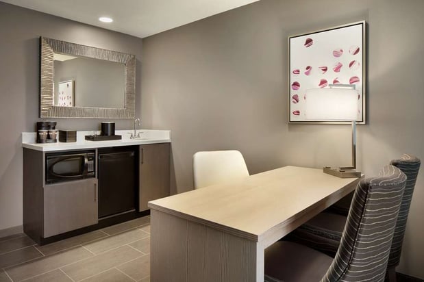 Images Embassy Suites by Hilton Charlotte Uptown