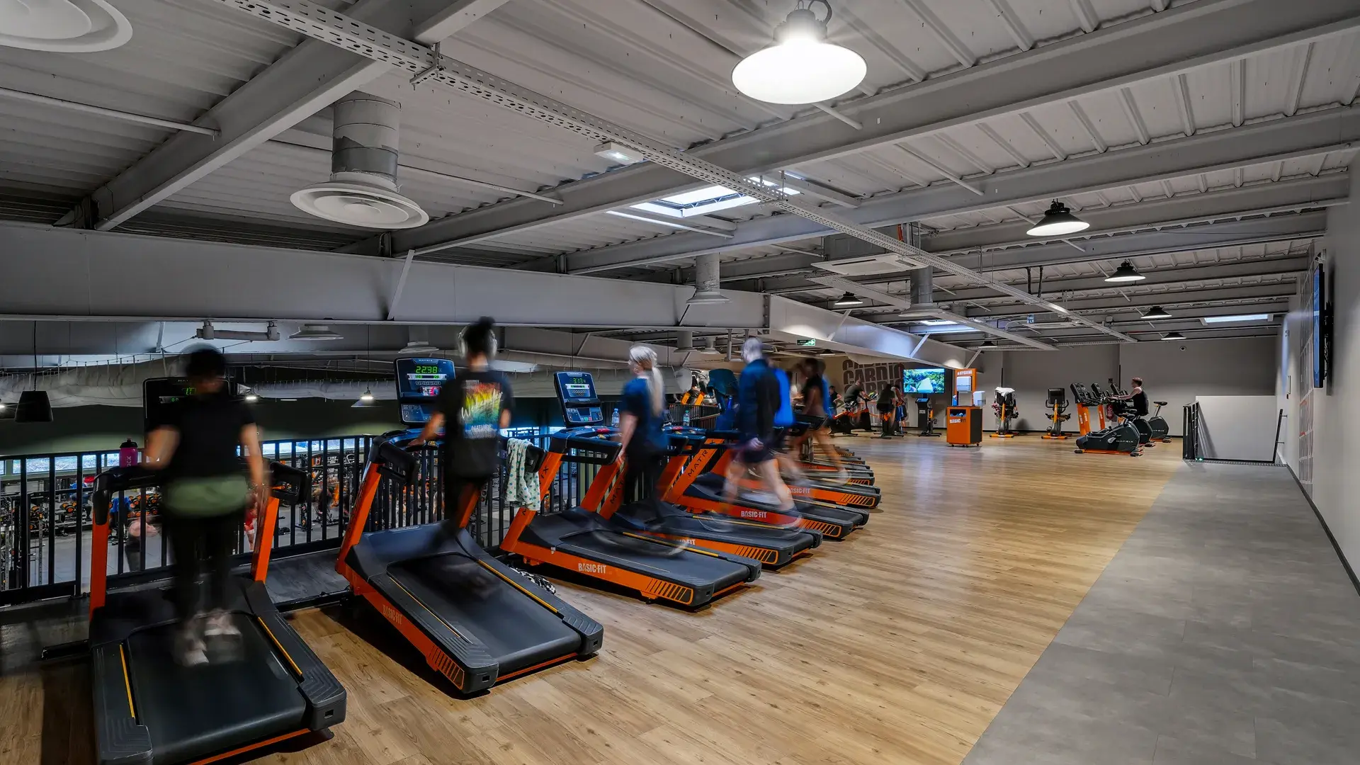 Images Basic-Fit 24/7