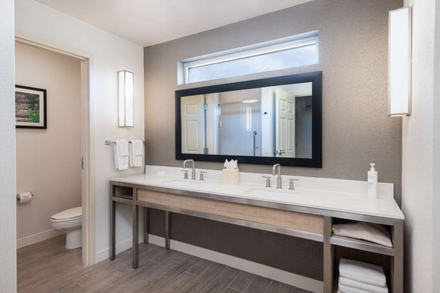 Images Hilton Garden Inn St. Charles