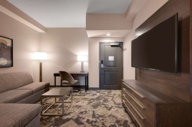 Images DoubleTree by Hilton Denver International Airport