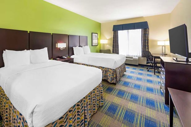 Images Best Western Plus Pratt