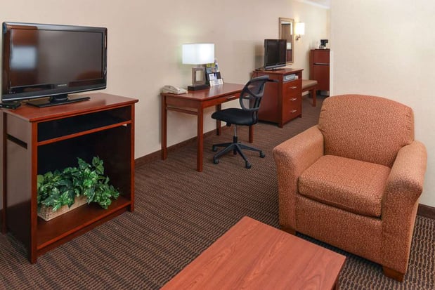 Images Best Western Plus Landmark Inn