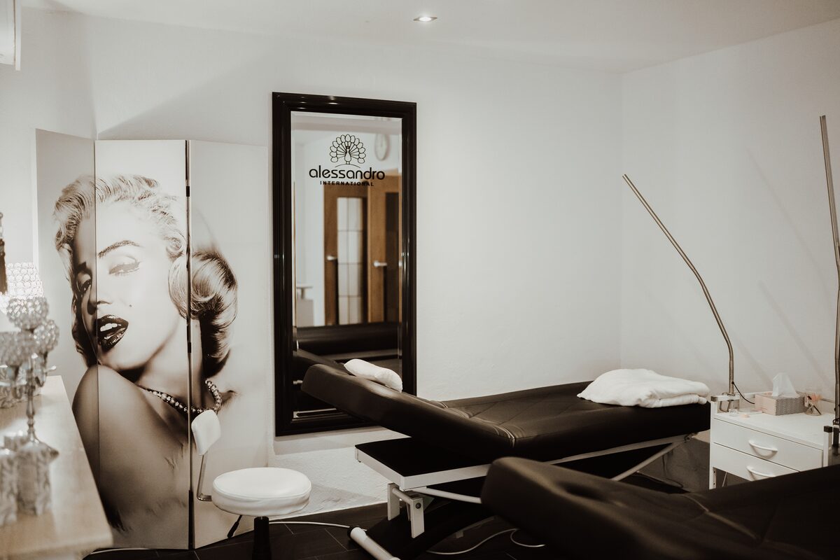 Fingerfertig - Claudia Schwabe, In der Dong 29 in Moers