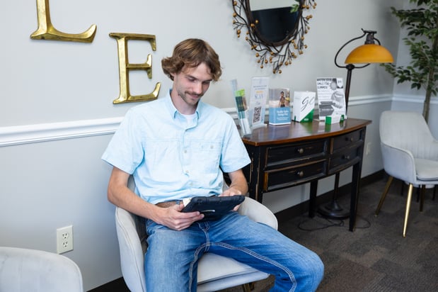 Images Tate Eble, DDS