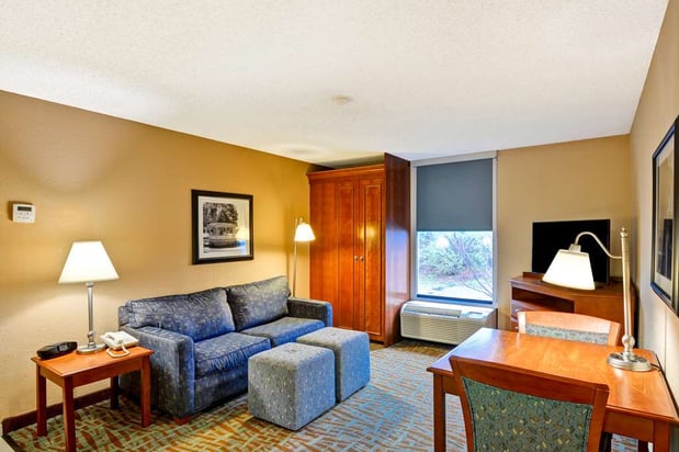 Images Hampton Inn Hendersonville