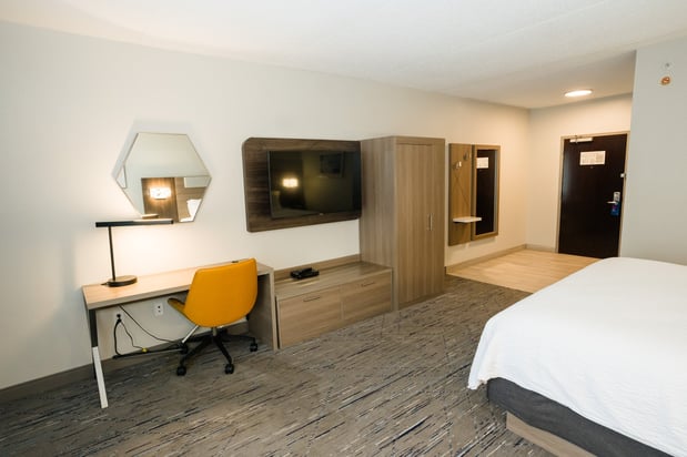 Images Holiday Inn Express & Suites Kodak East-Sevierville by IHG