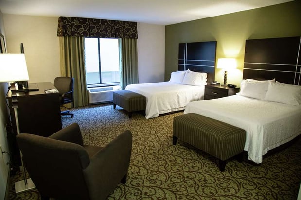 Images Hampton Inn & Suites Sharon