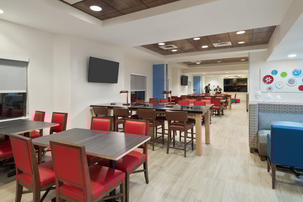Images Holiday Inn Express & Suites Nearest Universal Orlando by IHG