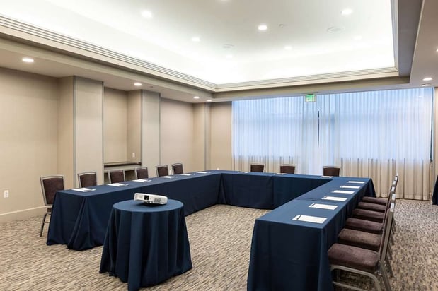 Images Inn at The Colonnade Baltimore - a DoubleTree by Hilton Hotel