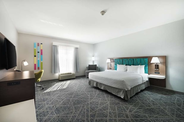 Images Hampton Inn & Suites Tulsa/Central