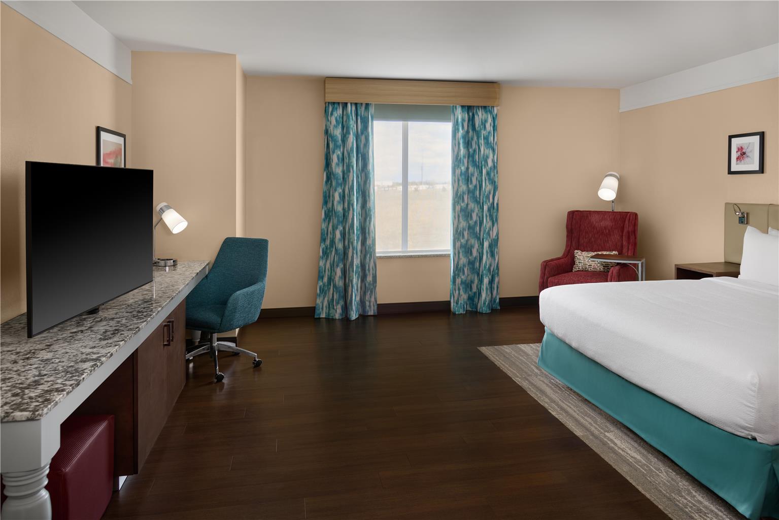 Guest room