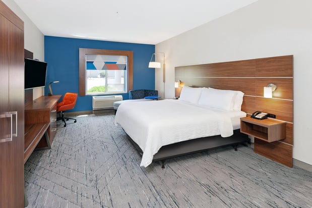 Images Holiday Inn Express & Suites Urbana-Champaign (U of I Area) by IHG