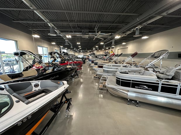 Images Vallely Sport & Marine