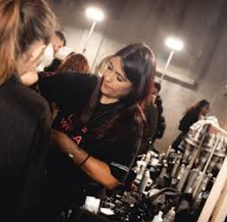 Images Romina Vallone Stylist
