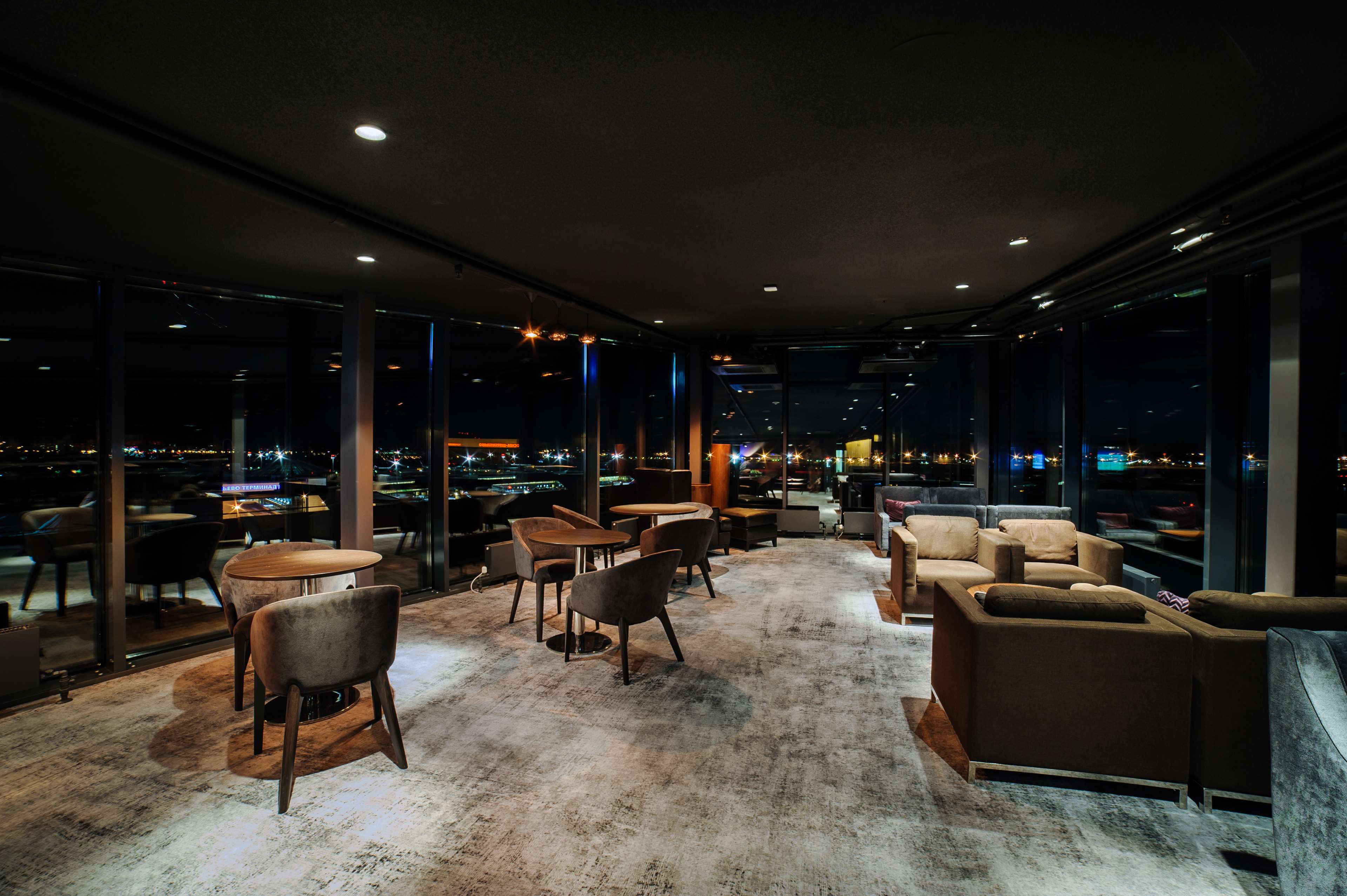 Cosmos selection. Рэдиссон ресторан Екатеринбург. Radisson Blu Sheremetyevo вакансии.