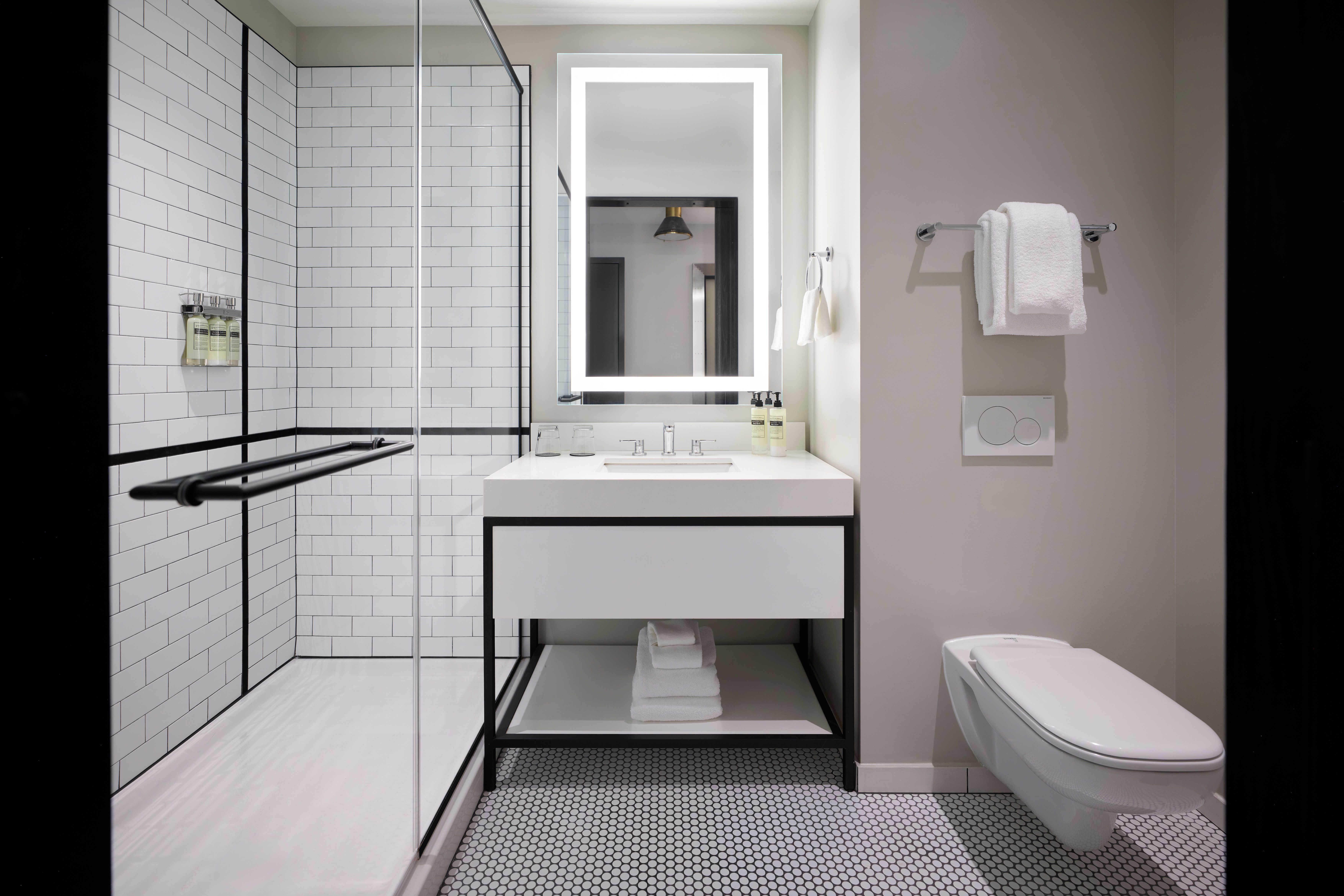 Arlo Millennium King Bathroom 