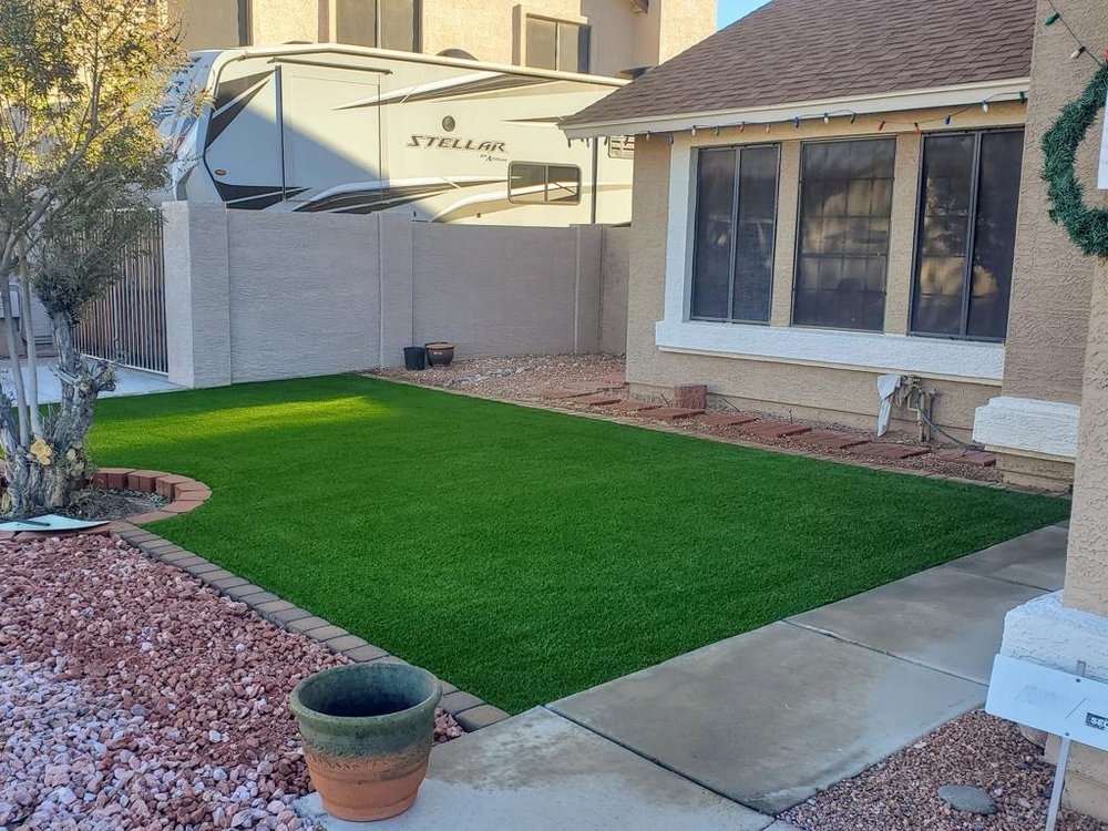 Topp Turf offers high-quality artificial grass designed to deliver a natural look with minimal maintenance. Ideal for a variety of settings, from homes to recreational areas, our artificial grass provides a clean, green appearance all year long. It’s a smart solution for anyone looking to upgrade their outdoor space with lasting results.