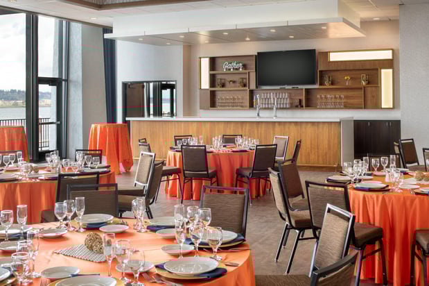 Images Holiday Inn Portland - Columbia Riverfront by IHG
