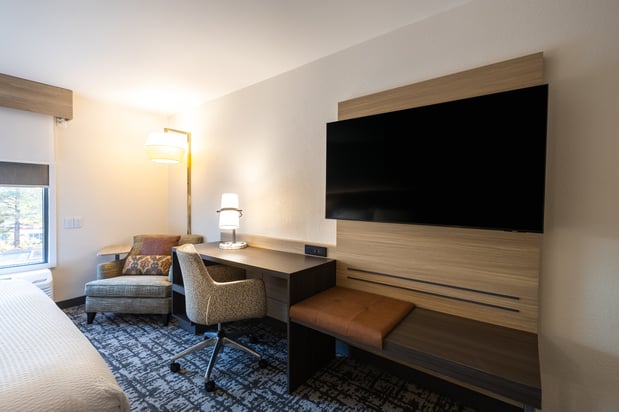 Images Holiday Inn Anderson by IHG