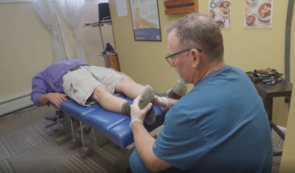Extremity adjusting at Chiropractic First in South Burlington, VT helps improve mobility and reduce pain in joints outside the spine. Our chiropractor uses precise extremity adjustments for the shoulders hips knees ankles wrists and elbows to restore movement and relieve joint irritation. This chiropractic care is often helpful for extremity pain caused by sports injuries overuse strain and chronic joint stiffness. Patients from South Burlington Burlington Williston and Winooski choose extremity adjusting to support faster recovery better function and long term relief.