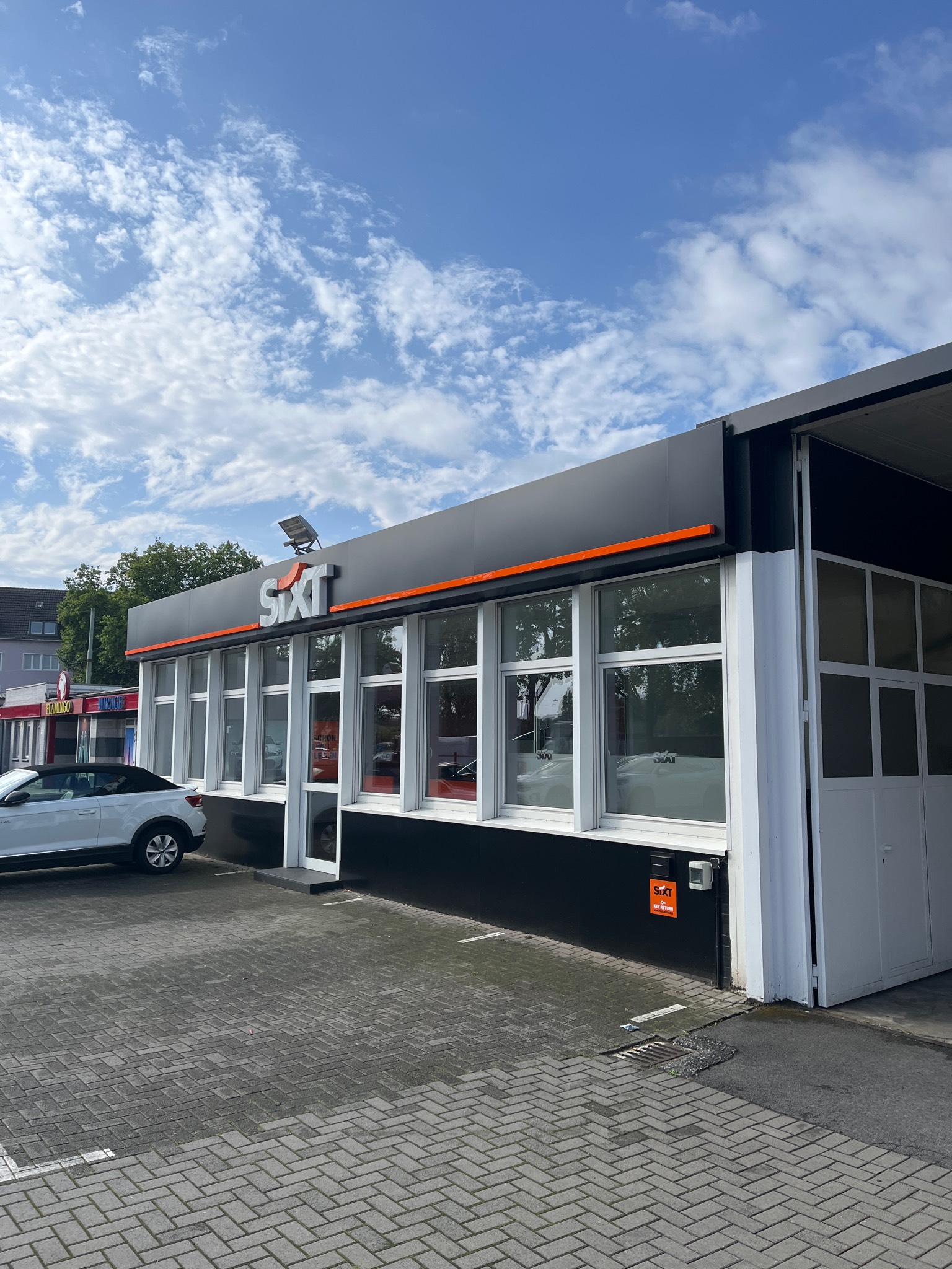 SIXT Autovermietung Krefeld, Sproedentalstr. 4 in Krefeld