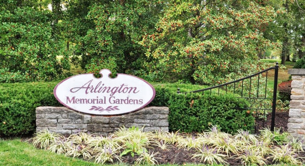Images Arlington Memorial Gardens