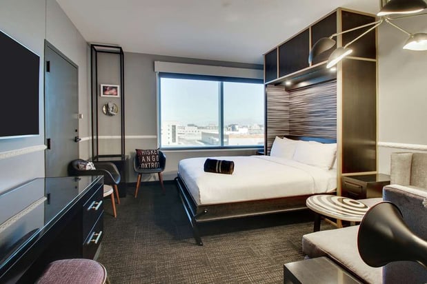 Images The Rose Hotel Chicago O’Hare, Tapestry Collection by Hilton