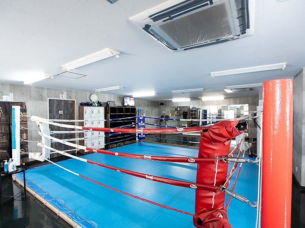 Images アイアンスポーツ ボクシングジム& フィットネスジム