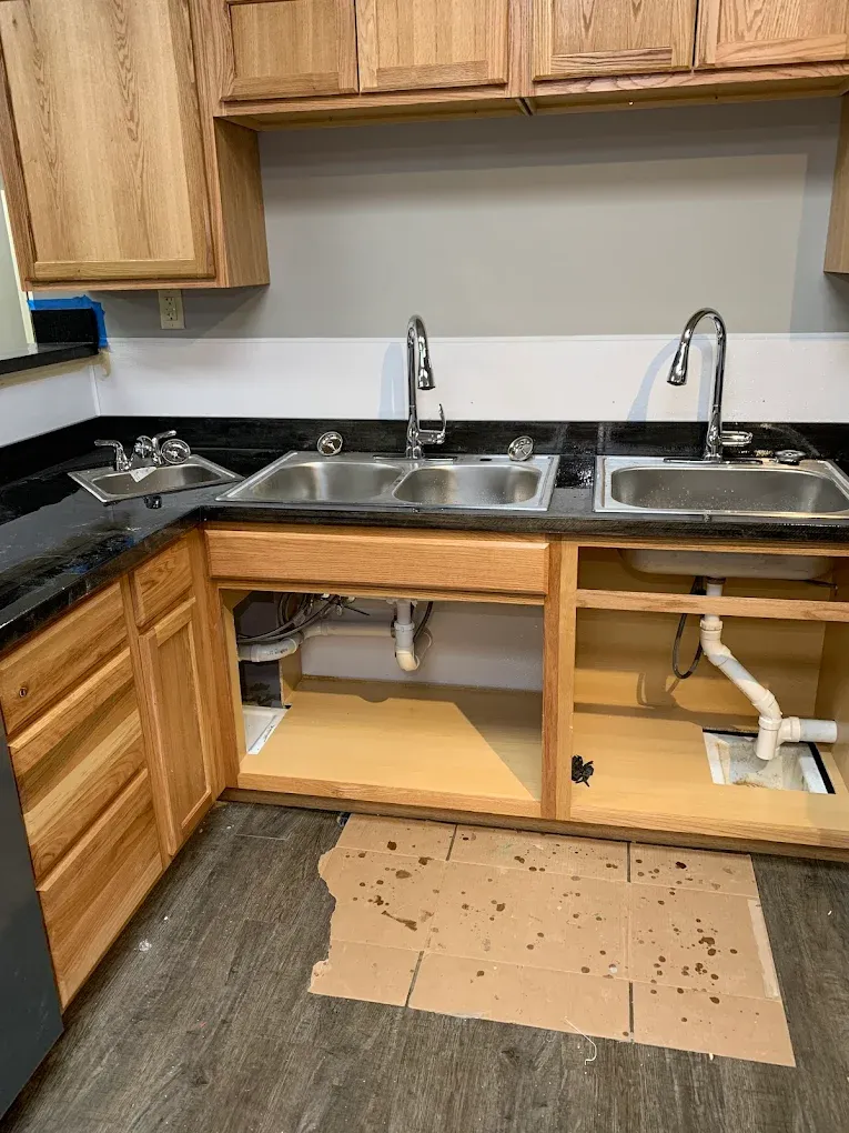 Drain Master Plumbing Solutions Image