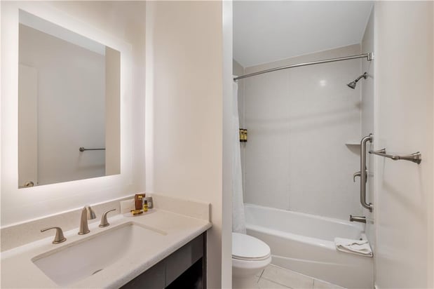 Images Best Western Plus LA Mid-Town Hotel