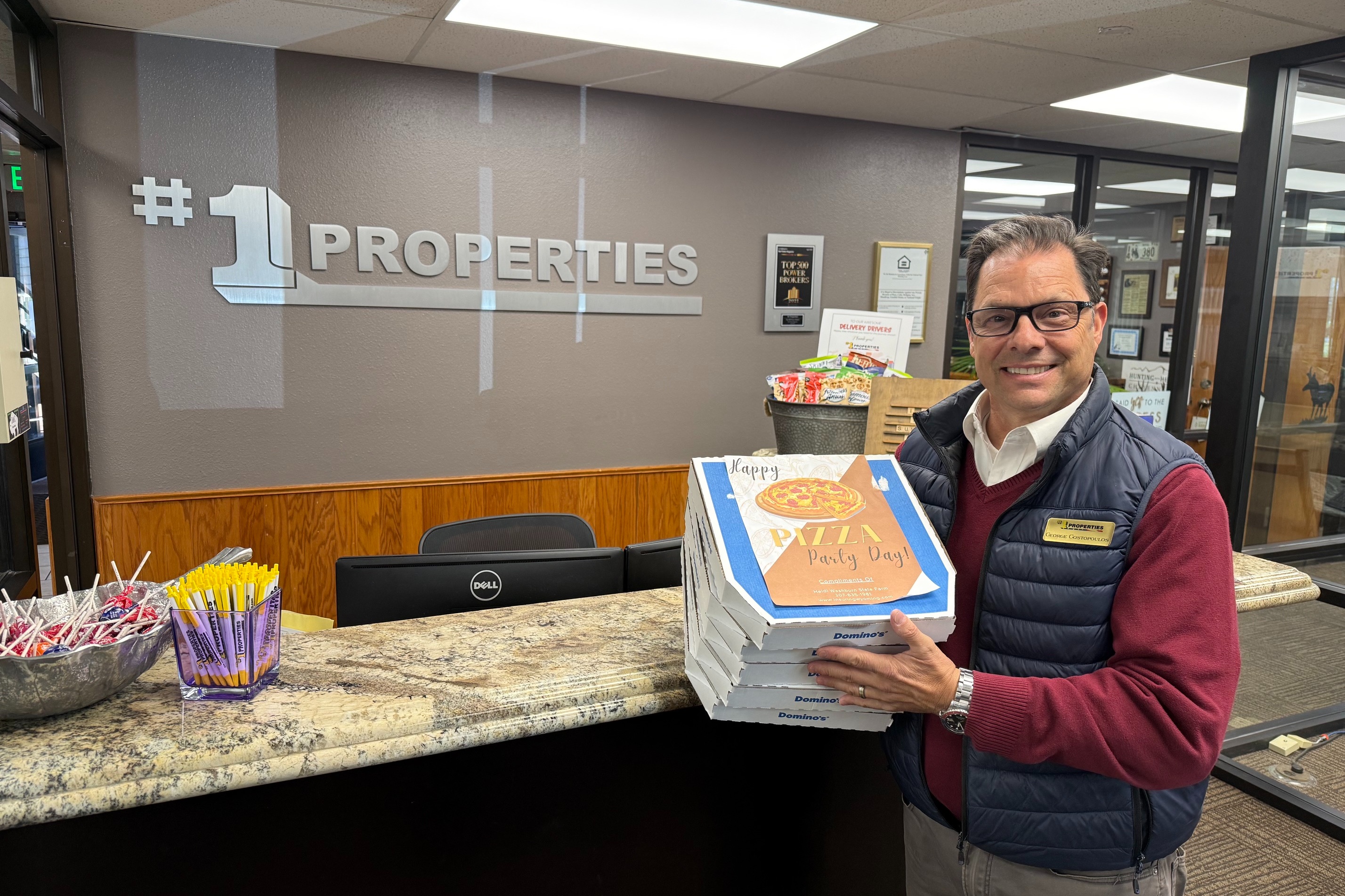 Celebrating National Pizza Party Day the best way we know how: by sharing pizza with our amazing local businesses! Thank you for all you do to make our community stronger. We loved spreading a little joy, one slice at a time!