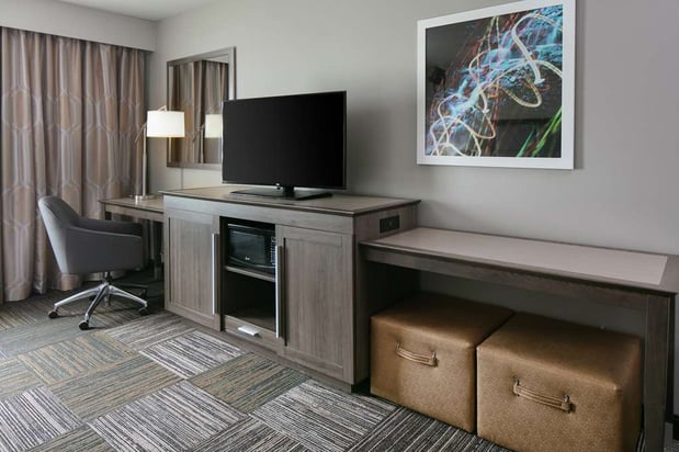 Images Hampton Inn & Suites Hudson
