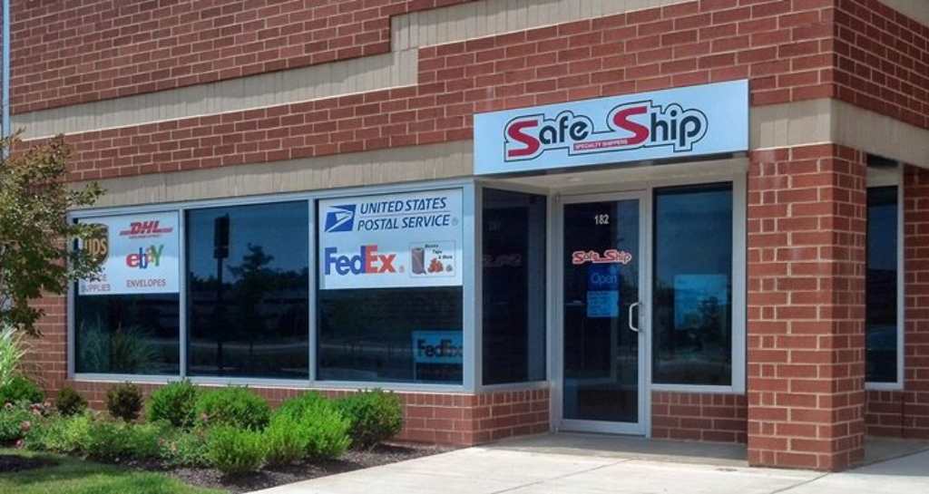 TitleMax Loans Appraisals @ Safe Ship - Ashburn Photo