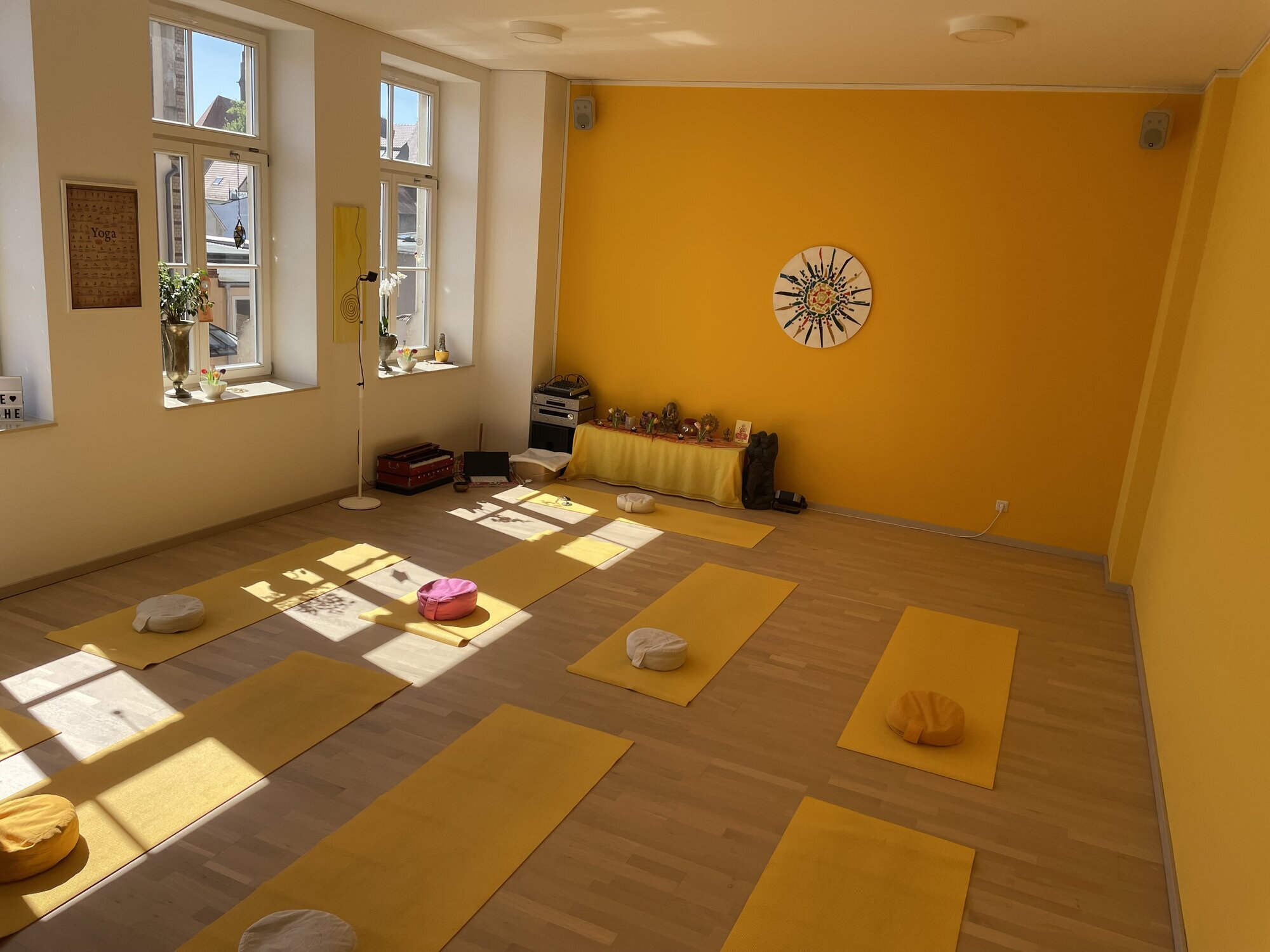 Bilder Sonnenschein-Yoga