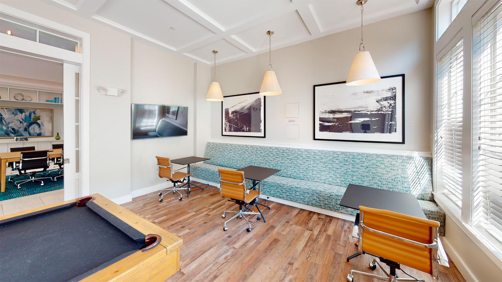 apt-cowork-at-cottonwood-one-upland