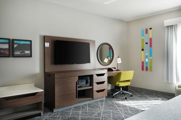 Images Hampton Inn & Suites Tulsa/Central