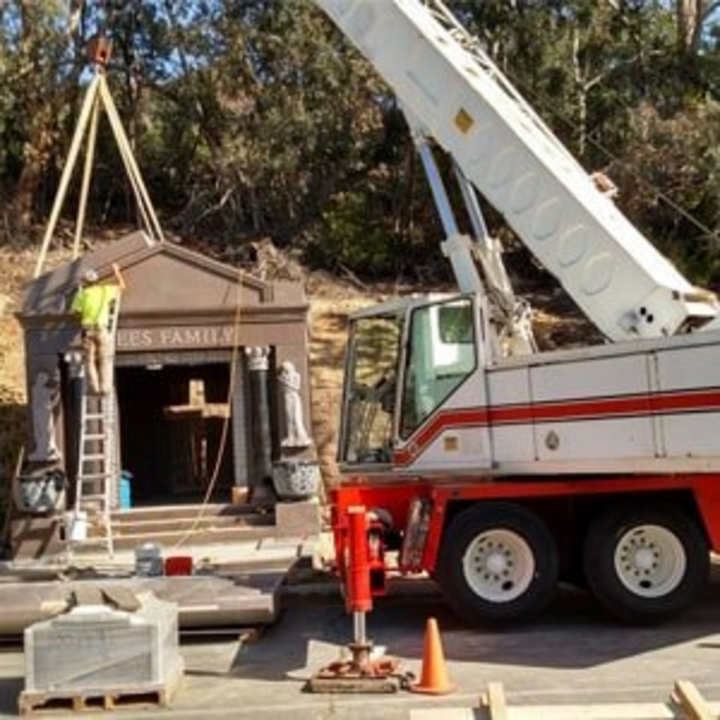 Images Best Crane Service Inc