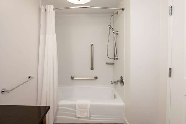 Images Hampton Inn & Suites Raleigh Cary Lenovo Center