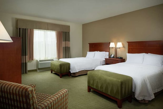 Images Hampton Inn & Suites Salem
