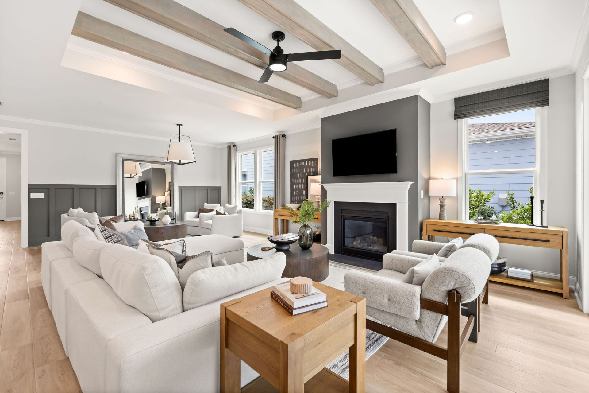 Renown Gathering Room