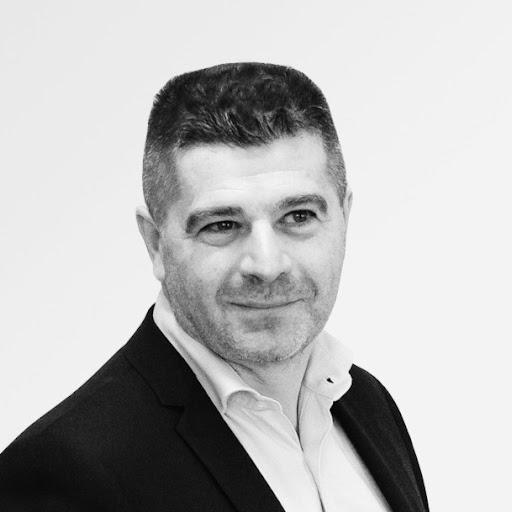 B-Strong - Agence SEO & SEA conseil en marketing