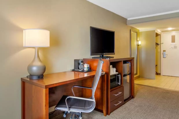 Images Holiday Inn Express Denver Central - North by IHG