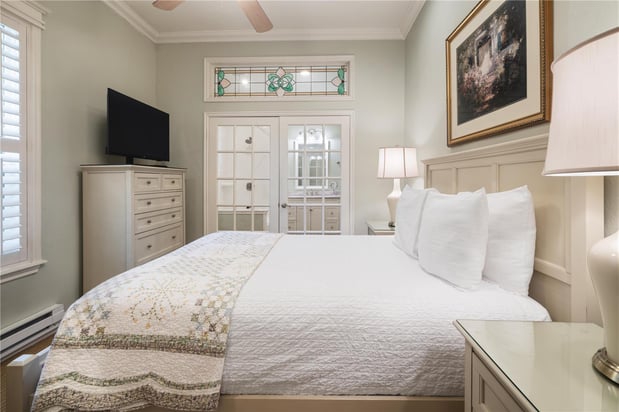 Images Best Western Grandma's Feather Bed