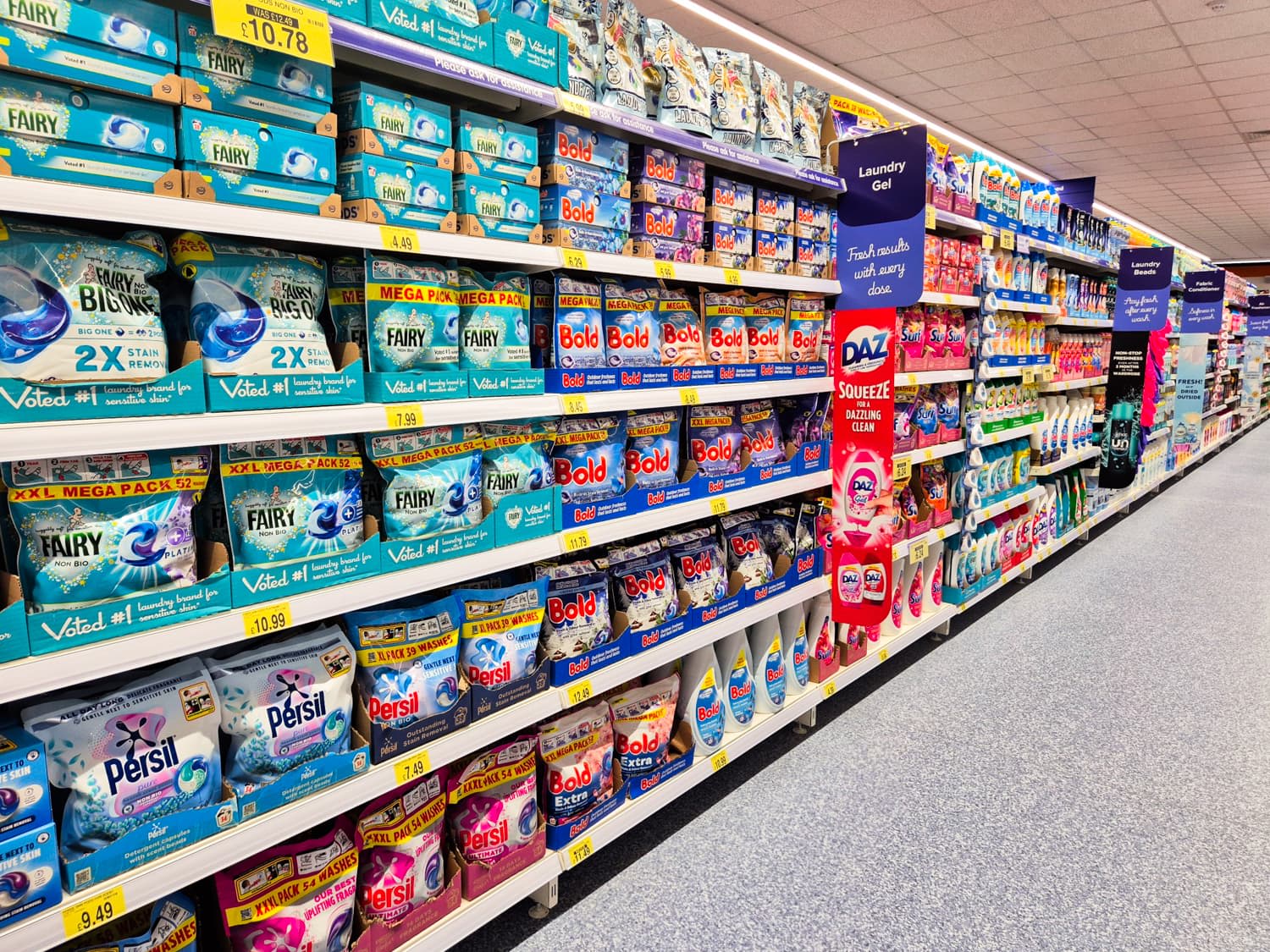 Images B&M Home Store with Garden Centre