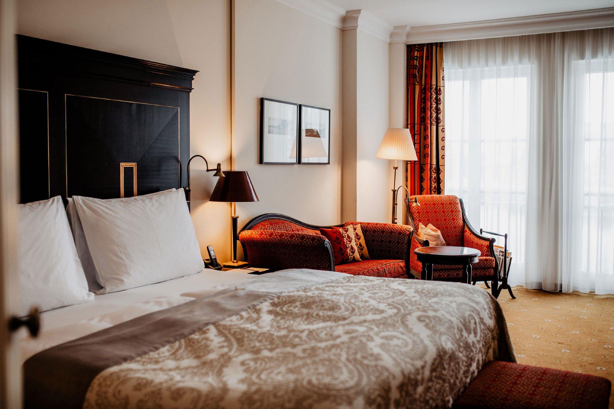 Schloss Fuschl, a Luxury Collection Resort & Spa, Fuschlsee-Salzburg, Schloss Strasse 19 in Hof Bei Salzburg