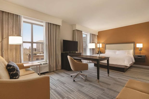 Images Hampton Inn & Suites Roanoke-Downtown