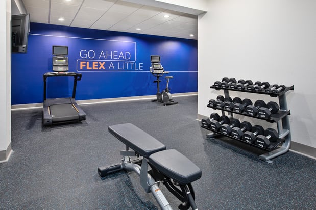 Images Holiday Inn Express & Suites Milwaukee NW – Park Place by IHG
