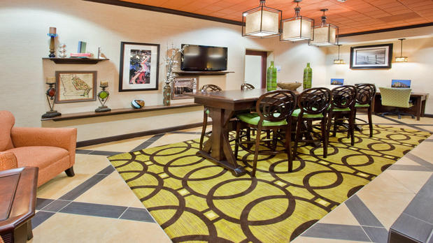 Images Holiday Inn Express Peachtree Corners-Norcross by IHG
